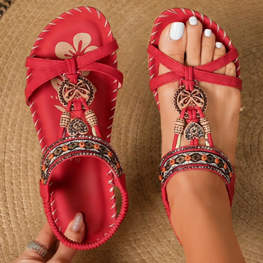 Couture|Sandalias estilo Ibiza que combinan comodidad y elegancia