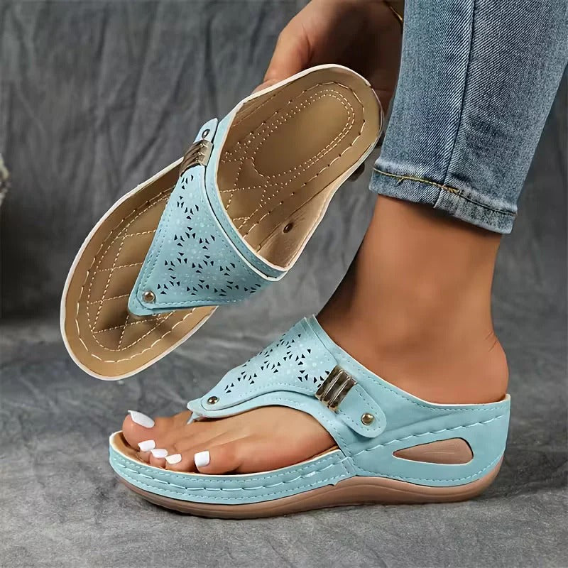 Couture|Sandalias estilo Ibiza que combinan comodidad y elegancia